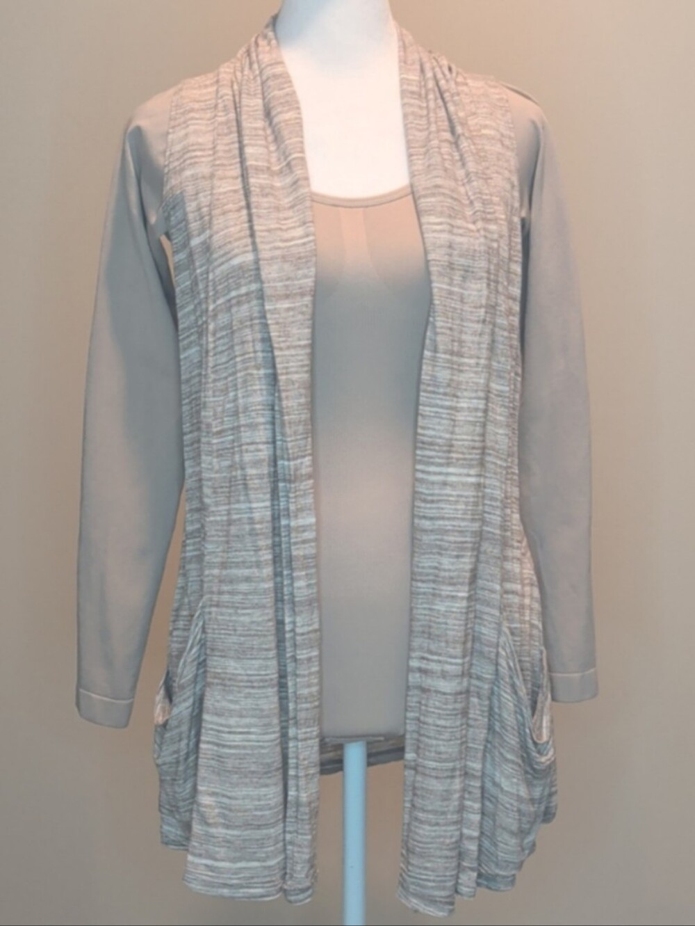 New York & Company Lt Heathered Beige and Brown Open-Front Sleeveless Cardigan - Picture 7 of 10